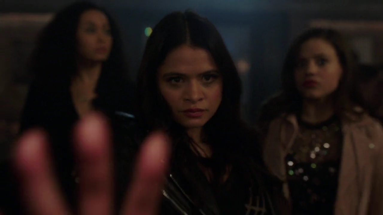 Charmed-Online-dot-nl_Charmed-1x17Surrender00946.jpg Charmed-Online-dot-nl_Charmed-1x17Surrender00946.jpg