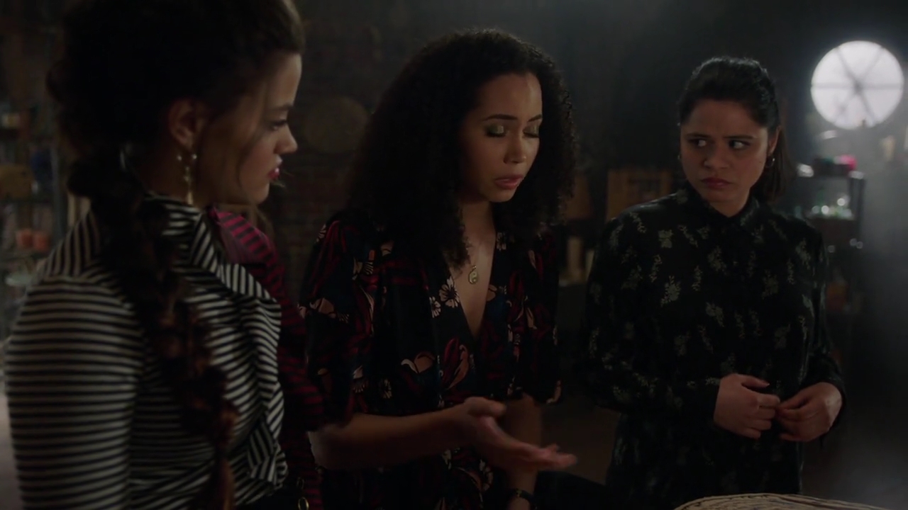 Charmed-Online-dot-nl_Charmed-1x17Surrender01140.jpg