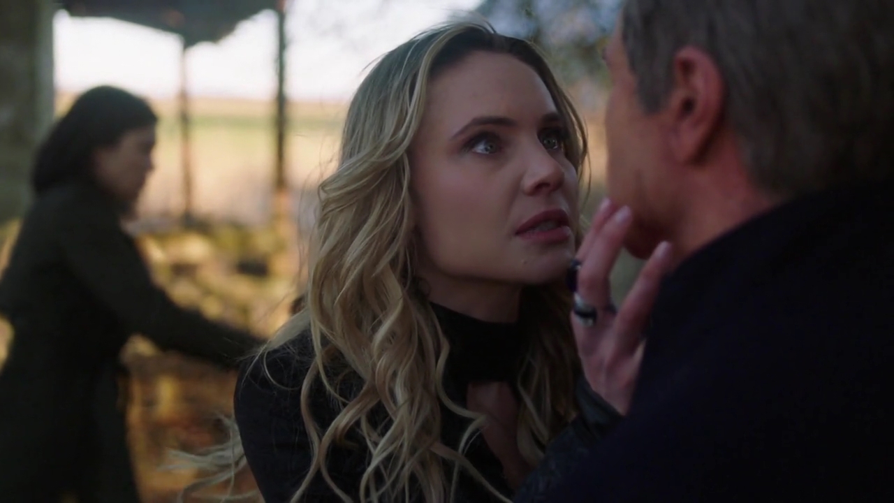 Charmed-Online-dot-nl_Charmed-1x17Surrender01826.jpg Charmed-Online-dot-nl_Charmed-1x17Surrender01826.jpg