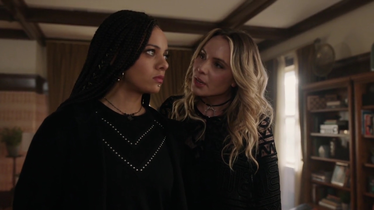 Charmed-Online-dot-nl_Charmed-1x17Surrender02269.jpg Charmed-Online-dot-nl_Charmed-1x17Surrender02269.jpg