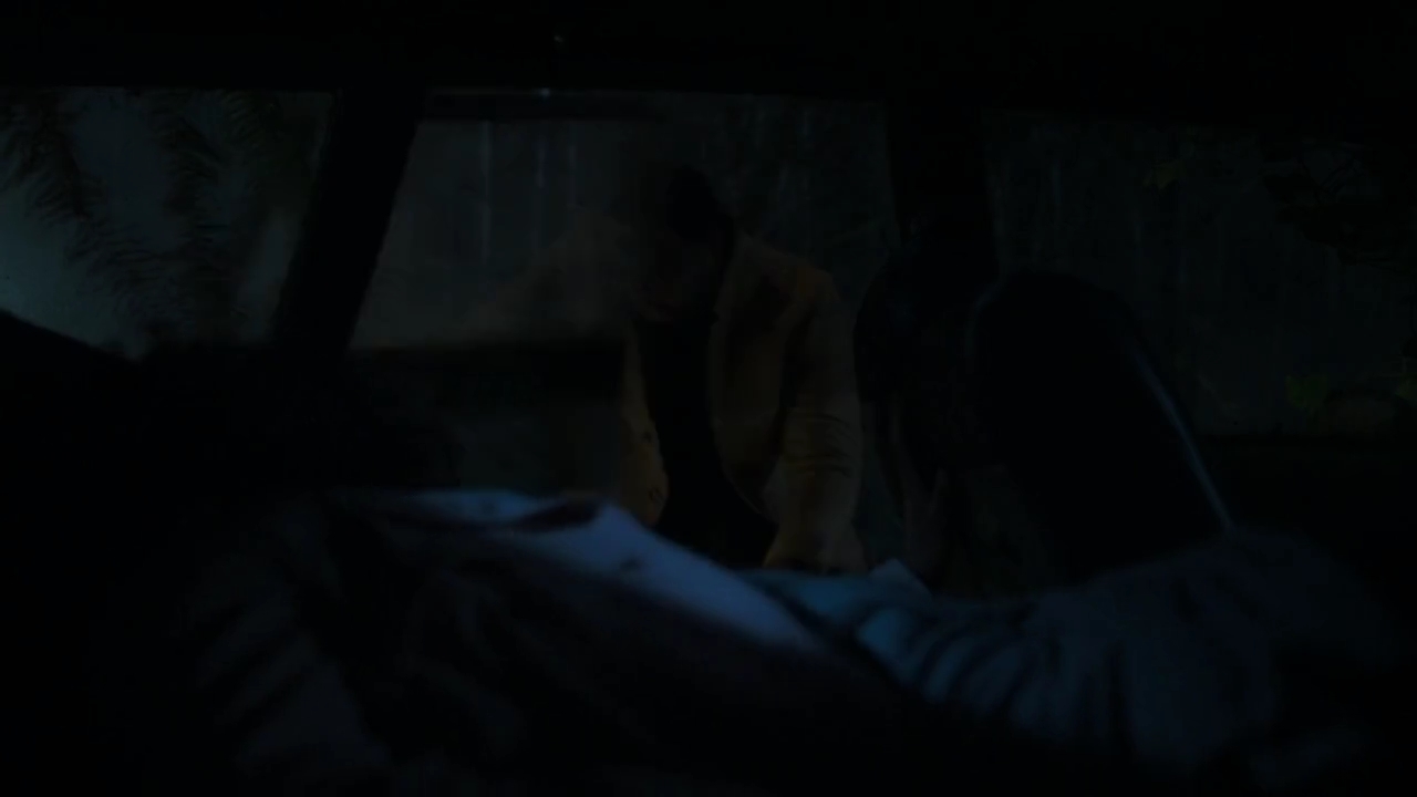 Charmed-Online-dot-nl_Charmed-1x18TheReplacement01548.jpg