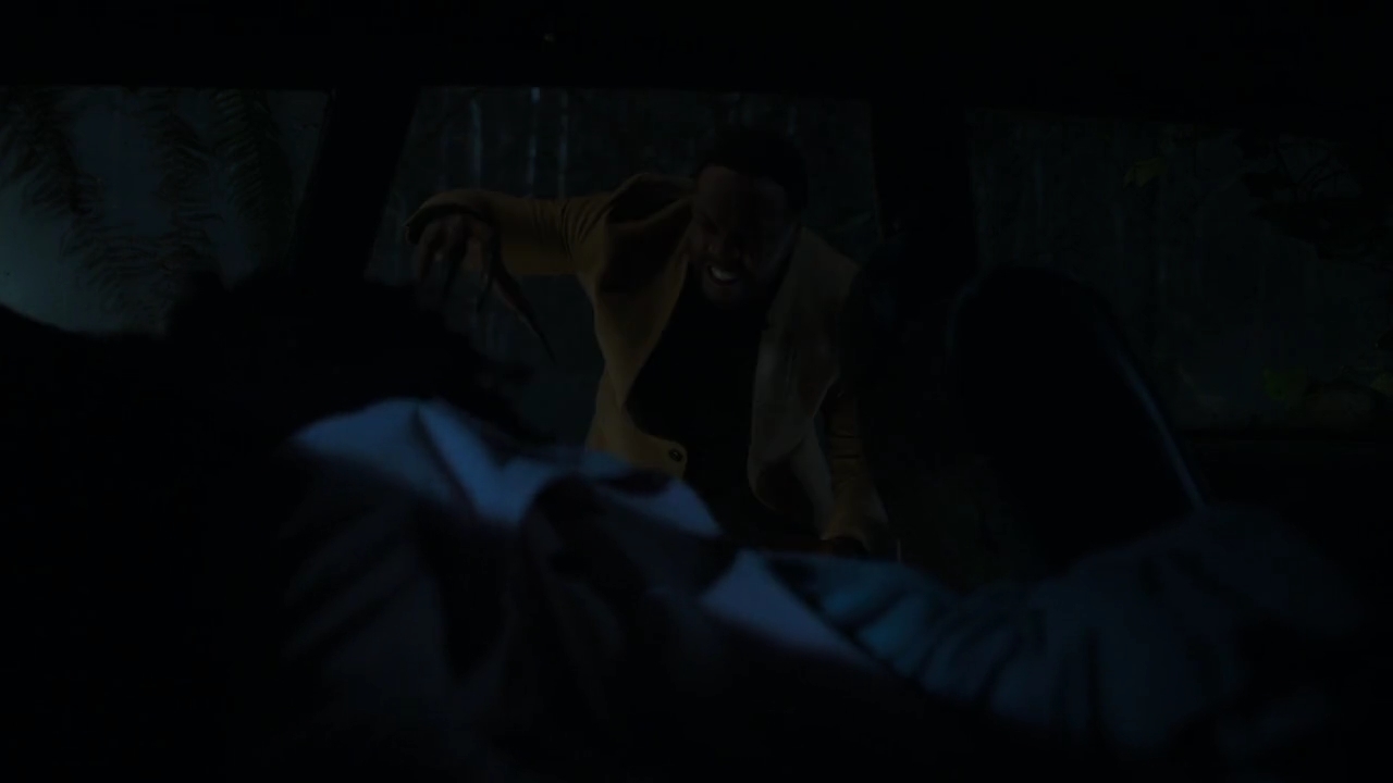 Charmed-Online-dot-nl_Charmed-1x18TheReplacement01550.jpg