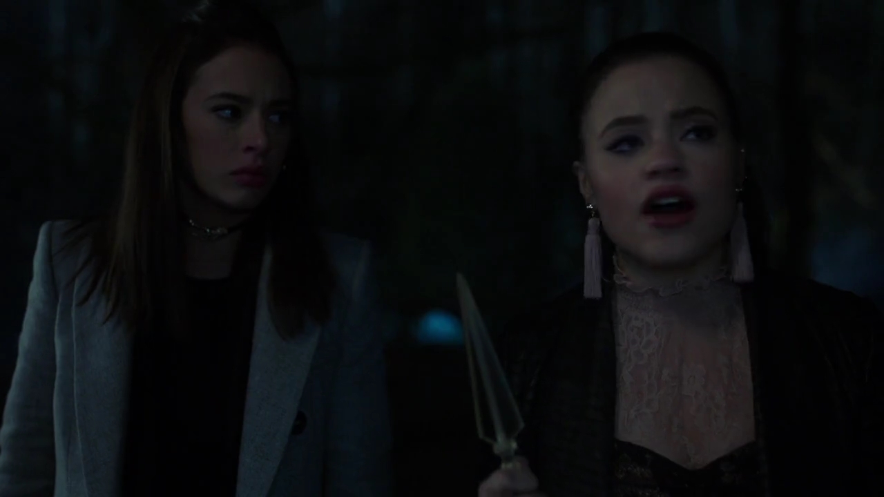 Charmed-Online-dot-nl_Charmed-1x18TheReplacement01569.jpg