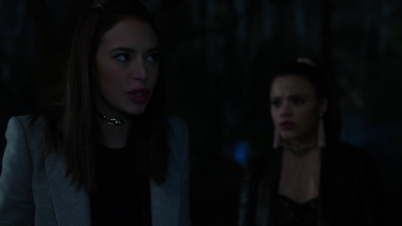 Charmed-Online-dot-nl_Charmed-1x18TheReplacement01584.jpg