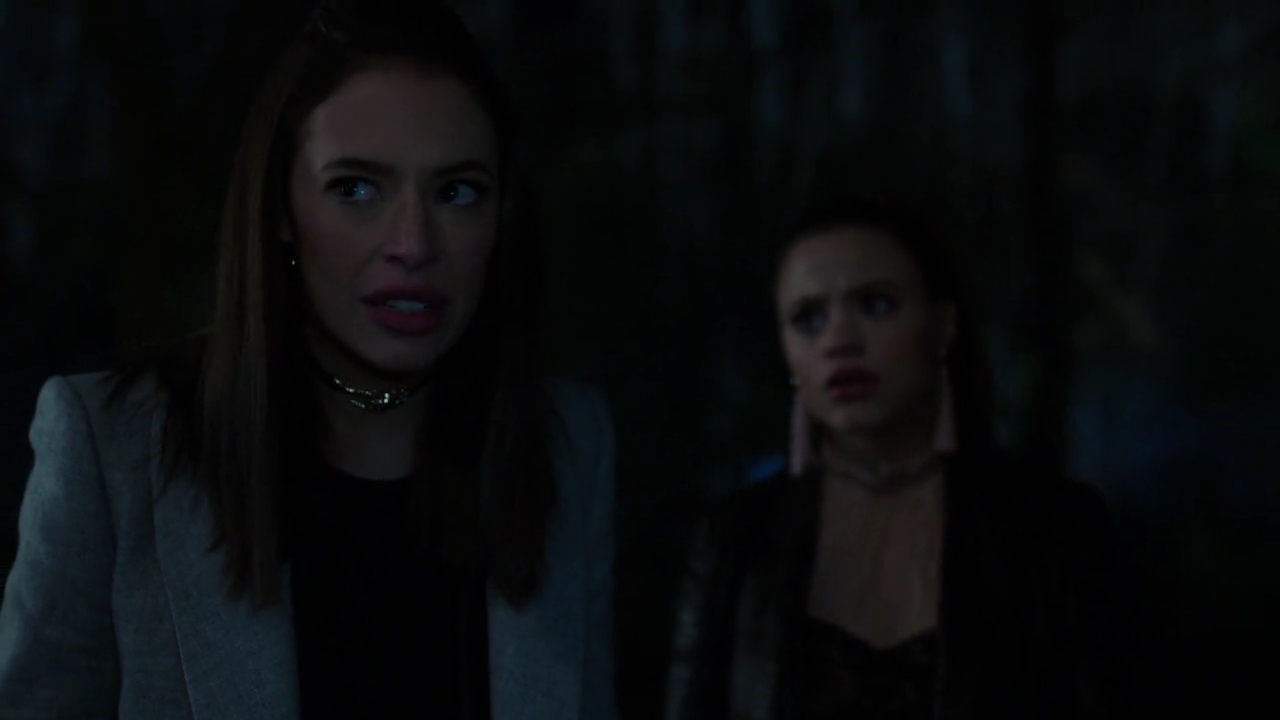 Charmed-Online-dot-nl_Charmed-1x18TheReplacement01585.jpg