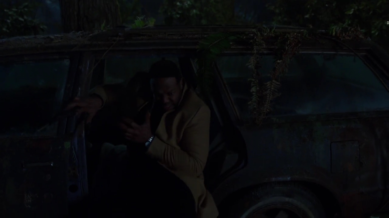 Charmed-Online-dot-nl_Charmed-1x18TheReplacement01636.jpg