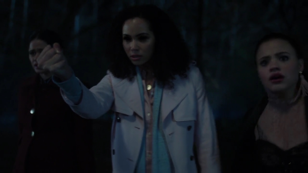Charmed-Online-dot-nl_Charmed-1x18TheReplacement01654.jpg