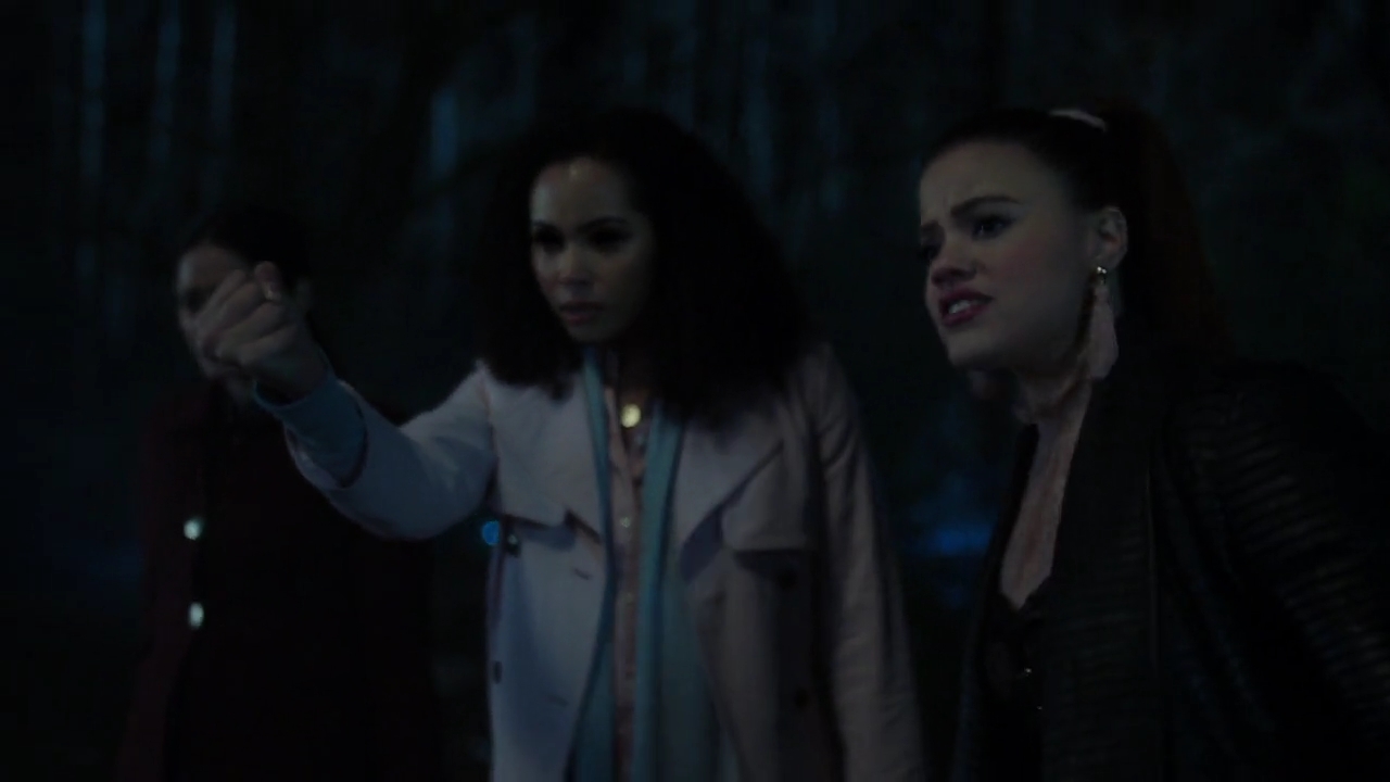 Charmed-Online-dot-nl_Charmed-1x18TheReplacement01655.jpg