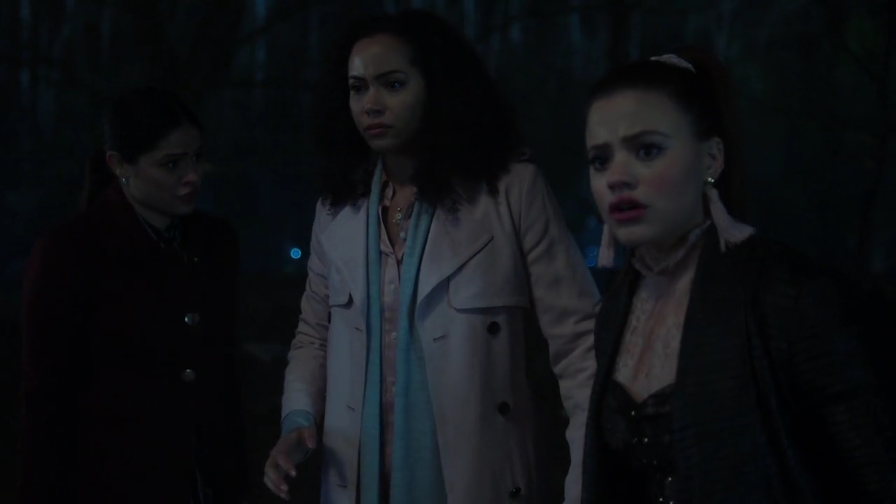 Charmed-Online-dot-nl_Charmed-1x18TheReplacement01662.jpg