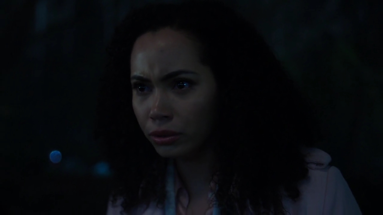 Charmed-Online-dot-nl_Charmed-1x18TheReplacement01680.jpg