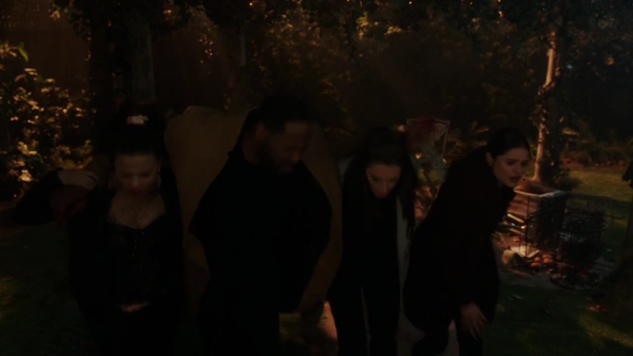 Charmed-Online-dot-nl_Charmed-1x18TheReplacement01719.jpg
