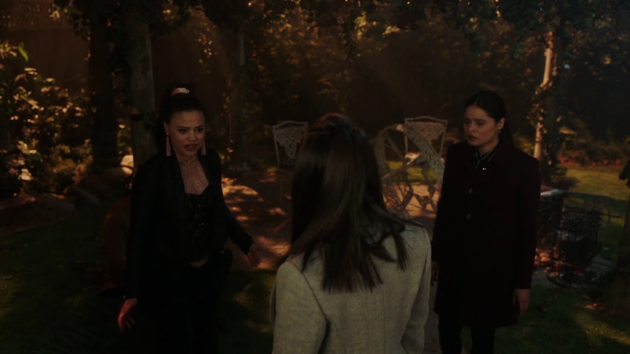 Charmed-Online-dot-nl_Charmed-1x18TheReplacement01736.jpg