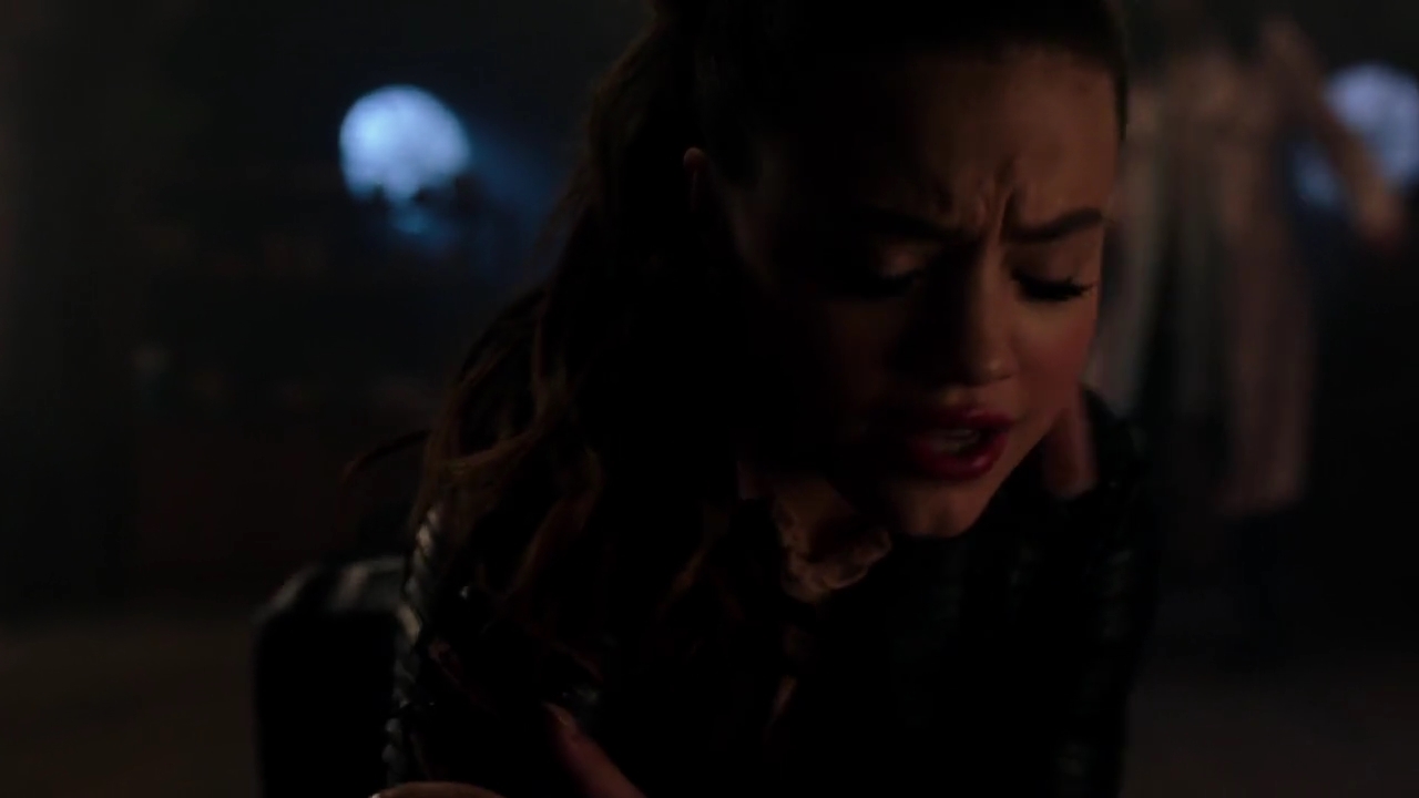 Charmed-Online-dot-nl_Charmed-1x18TheReplacement01810.jpg