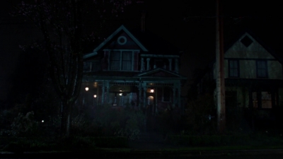 Charmed-Online-dot-nl_Charmed-1x18TheReplacement00086.jpg