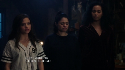 Charmed-Online-dot-nl_Charmed-1x18TheReplacement00159.jpg