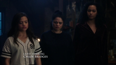 Charmed-Online-dot-nl_Charmed-1x18TheReplacement00160.jpg