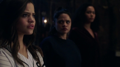 Charmed-Online-dot-nl_Charmed-1x18TheReplacement00209.jpg