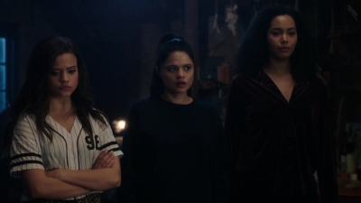 Charmed-Online-dot-nl_Charmed-1x18TheReplacement00217.jpg