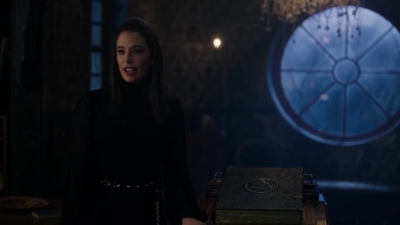 Charmed-Online-dot-nl_Charmed-1x18TheReplacement00260.jpg