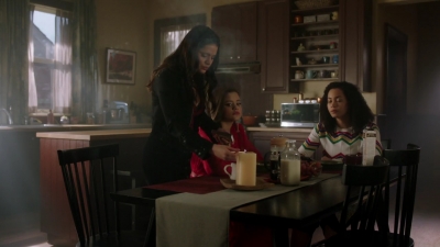Charmed-Online-dot-nl_Charmed-1x18TheReplacement00283.jpg