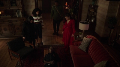 Charmed-Online-dot-nl_Charmed-1x18TheReplacement00517.jpg