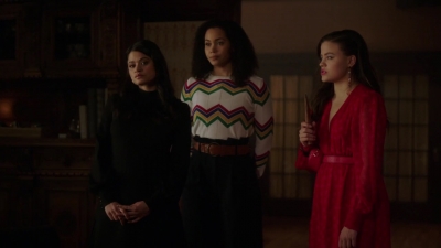 Charmed-Online-dot-nl_Charmed-1x18TheReplacement00591.jpg