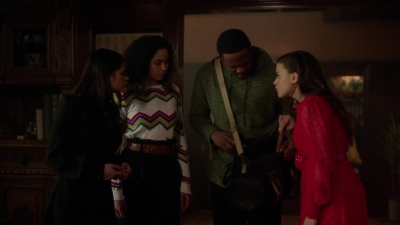 Charmed-Online-dot-nl_Charmed-1x18TheReplacement00615.jpg