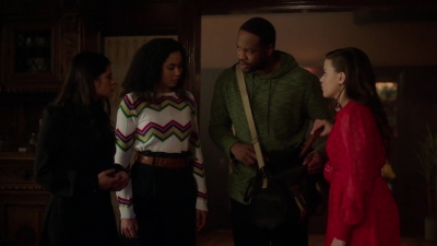 Charmed-Online-dot-nl_Charmed-1x18TheReplacement00616.jpg