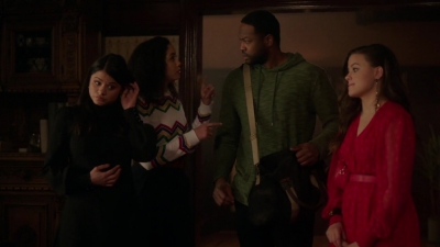 Charmed-Online-dot-nl_Charmed-1x18TheReplacement00623.jpg
