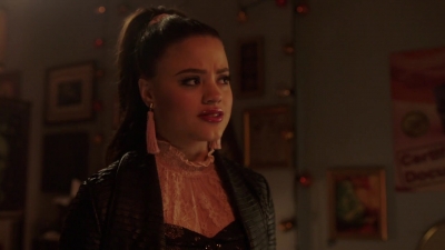 Charmed-Online-dot-nl_Charmed-1x18TheReplacement01317.jpg