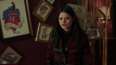 Charmed-Online-dot-nl_Charmed-1x18TheReplacement02231.jpg