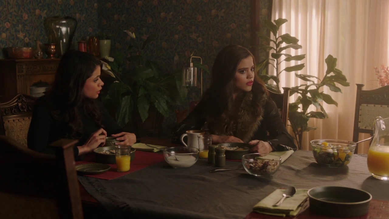 Charmed-Online-dot-nl_Charmed-1x20Ambush00243.jpg Charmed-Online-dot-nl_Charmed-1x20Ambush00243.jpg