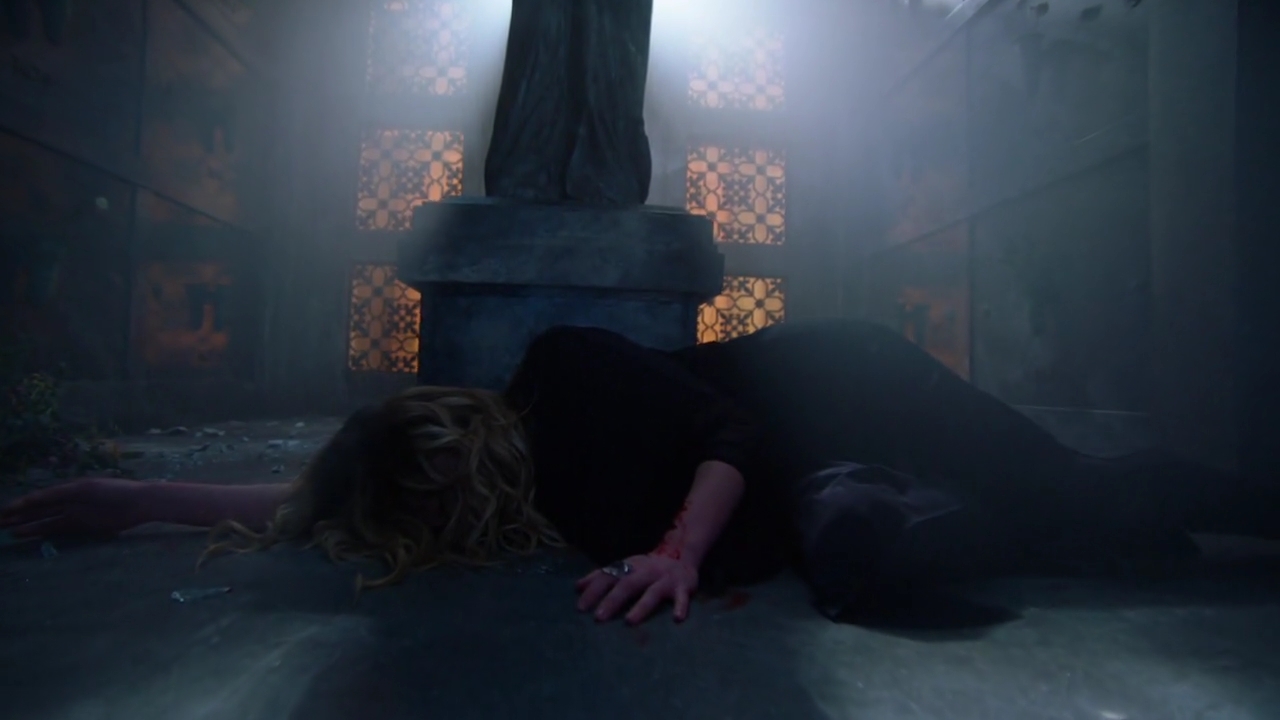 Charmed-Online-dot-nl_Charmed-1x20Ambush00712.jpg Charmed-Online-dot-nl_Charmed-1x20Ambush00712.jpg