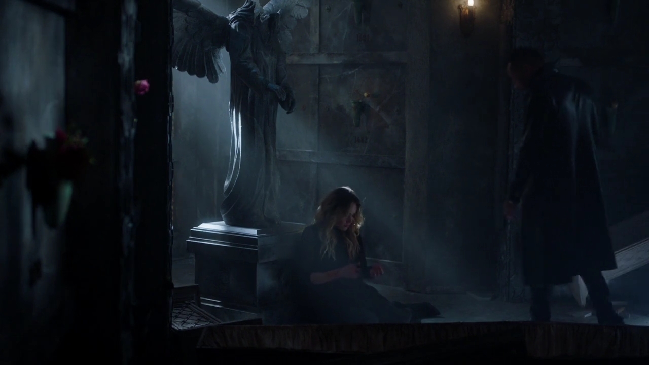 Charmed-Online-dot-nl_Charmed-1x20Ambush00744.jpg Charmed-Online-dot-nl_Charmed-1x20Ambush00744.jpg