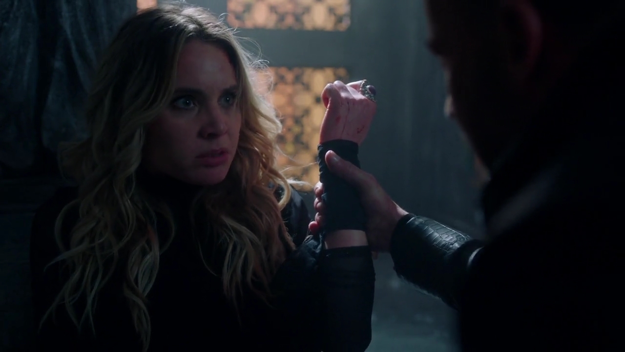 Charmed-Online-dot-nl_Charmed-1x20Ambush00755.jpg Charmed-Online-dot-nl_Charmed-1x20Ambush00755.jpg