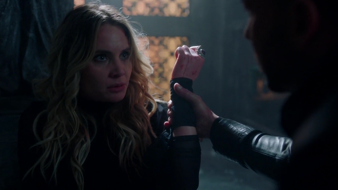 Charmed-Online-dot-nl_Charmed-1x20Ambush00758.jpg Charmed-Online-dot-nl_Charmed-1x20Ambush00758.jpg