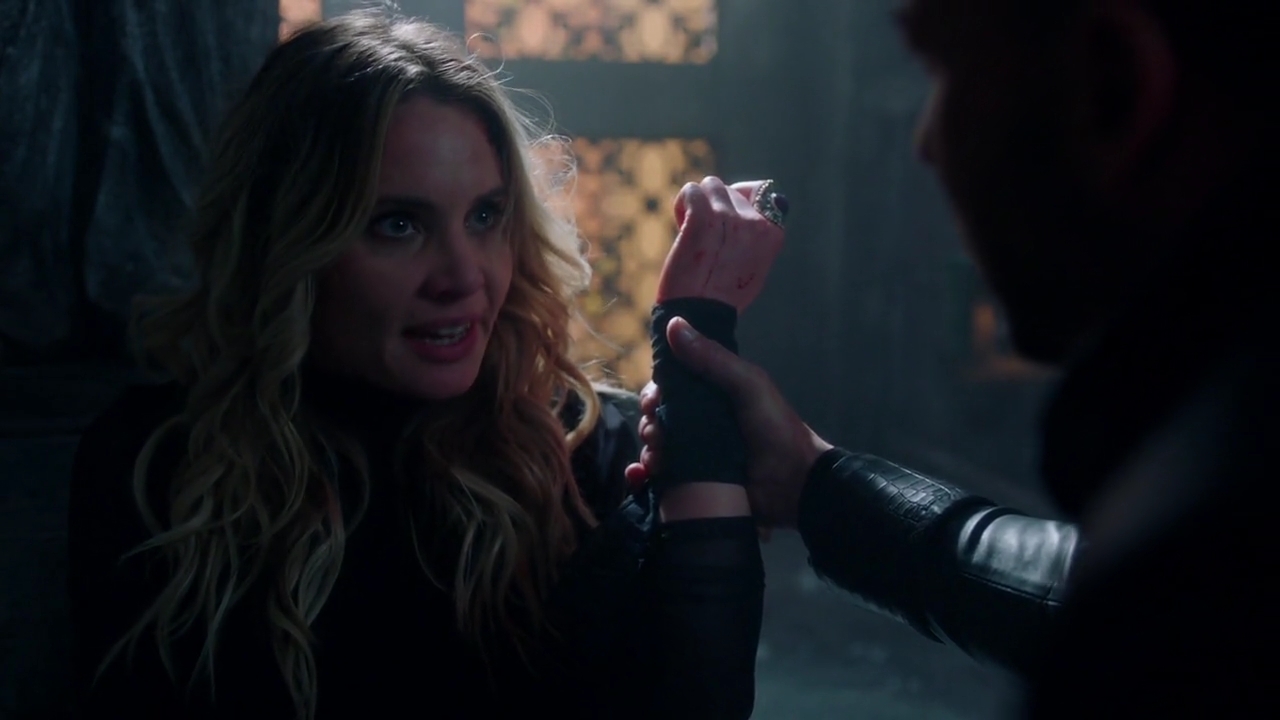 Charmed-Online-dot-nl_Charmed-1x20Ambush00760.jpg Charmed-Online-dot-nl_Charmed-1x20Ambush00760.jpg