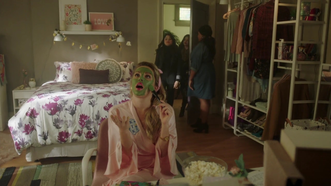 Charmed-Online-dot-nl_Charmed-1x20Ambush00842.jpg Charmed-Online-dot-nl_Charmed-1x20Ambush00842.jpg