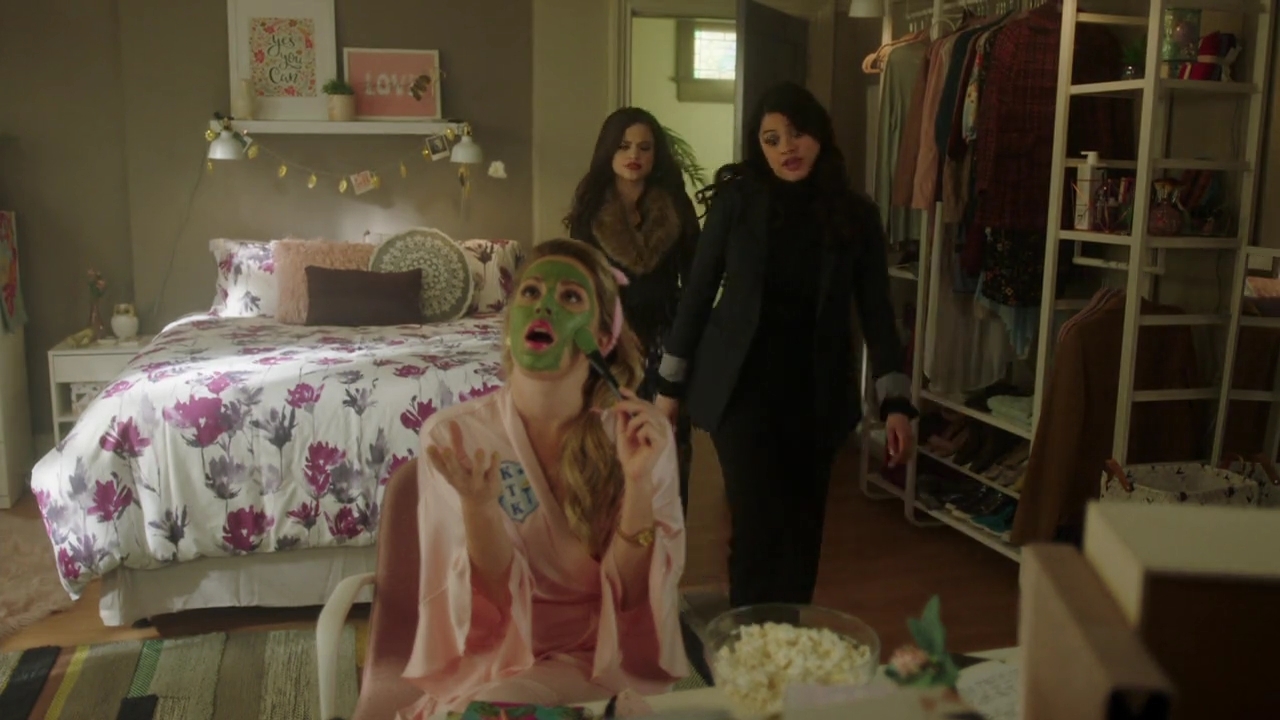 Charmed-Online-dot-nl_Charmed-1x20Ambush00844.jpg Charmed-Online-dot-nl_Charmed-1x20Ambush00844.jpg