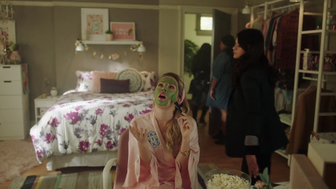 Charmed-Online-dot-nl_Charmed-1x20Ambush00909.jpg Charmed-Online-dot-nl_Charmed-1x20Ambush00909.jpg