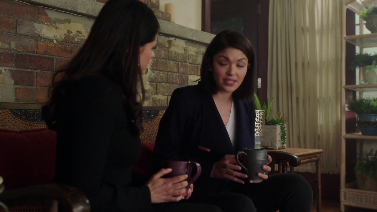 Charmed-Online-dot-nl_Charmed-1x20Ambush01059.jpg Charmed-Online-dot-nl_Charmed-1x20Ambush01059.jpg