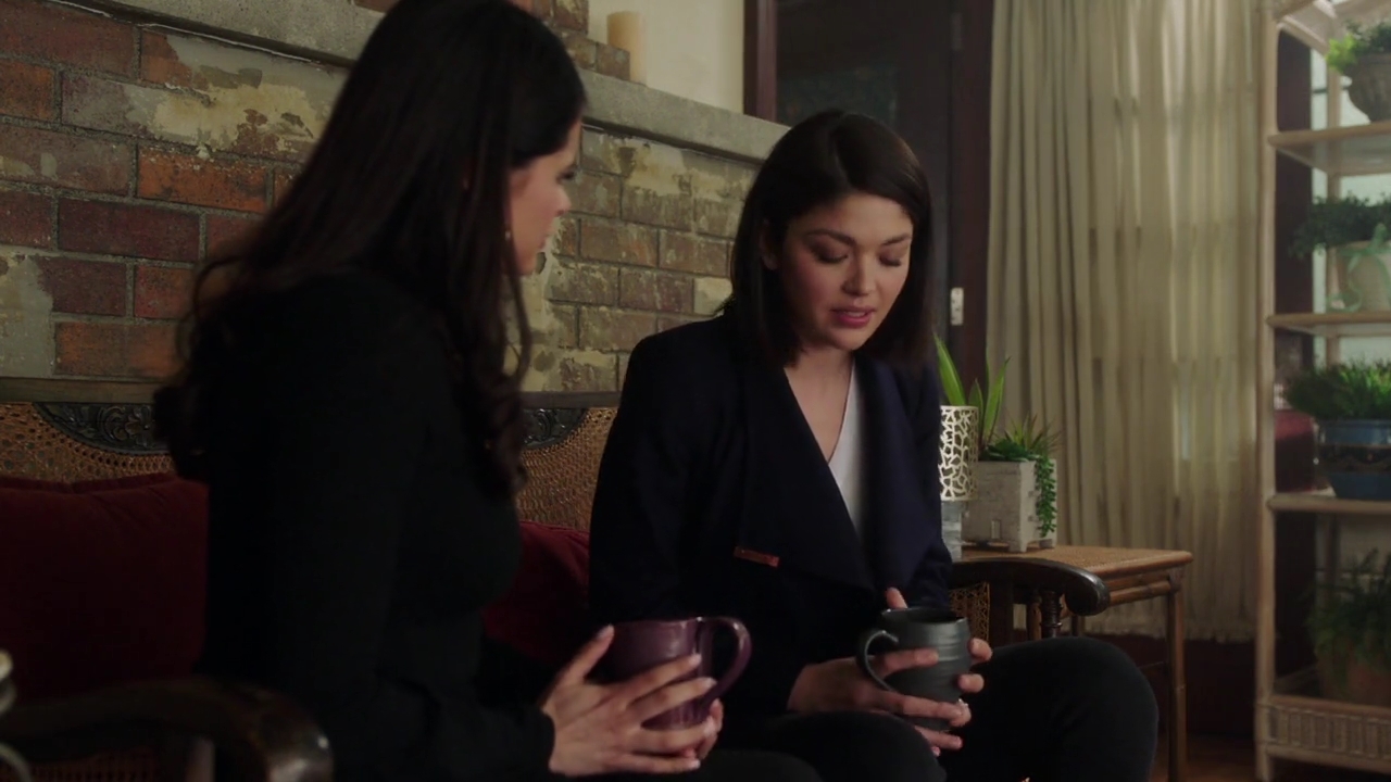 Charmed-Online-dot-nl_Charmed-1x20Ambush01060.jpg Charmed-Online-dot-nl_Charmed-1x20Ambush01060.jpg