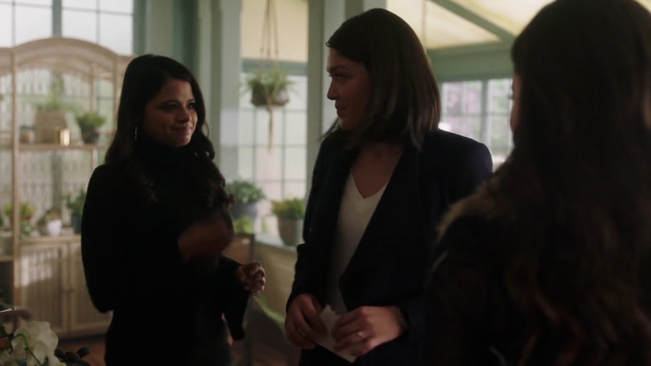 Charmed-Online-dot-nl_Charmed-1x20Ambush01183.jpg Charmed-Online-dot-nl_Charmed-1x20Ambush01183.jpg