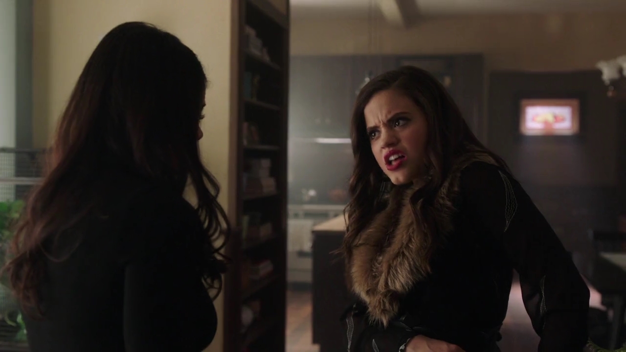 Charmed-Online-dot-nl_Charmed-1x20Ambush01195.jpg Charmed-Online-dot-nl_Charmed-1x20Ambush01195.jpg