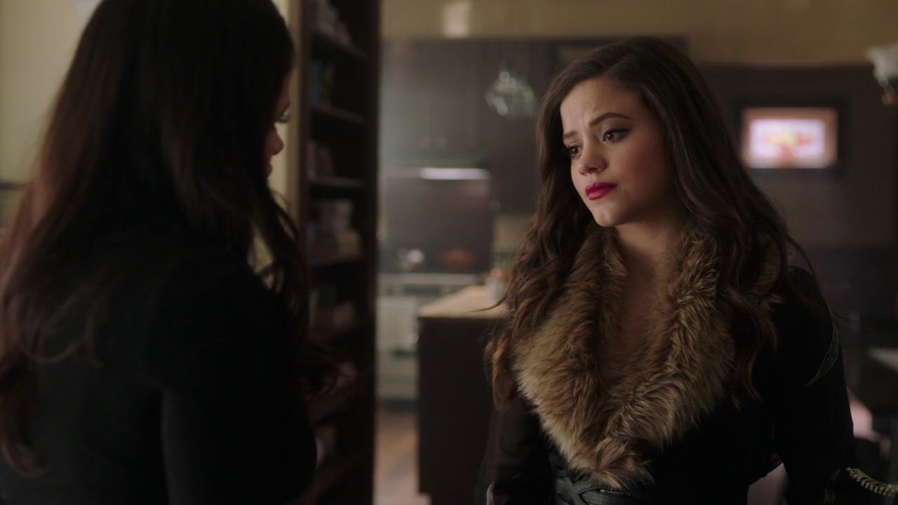 Charmed-Online-dot-nl_Charmed-1x20Ambush01201.jpg Charmed-Online-dot-nl_Charmed-1x20Ambush01201.jpg