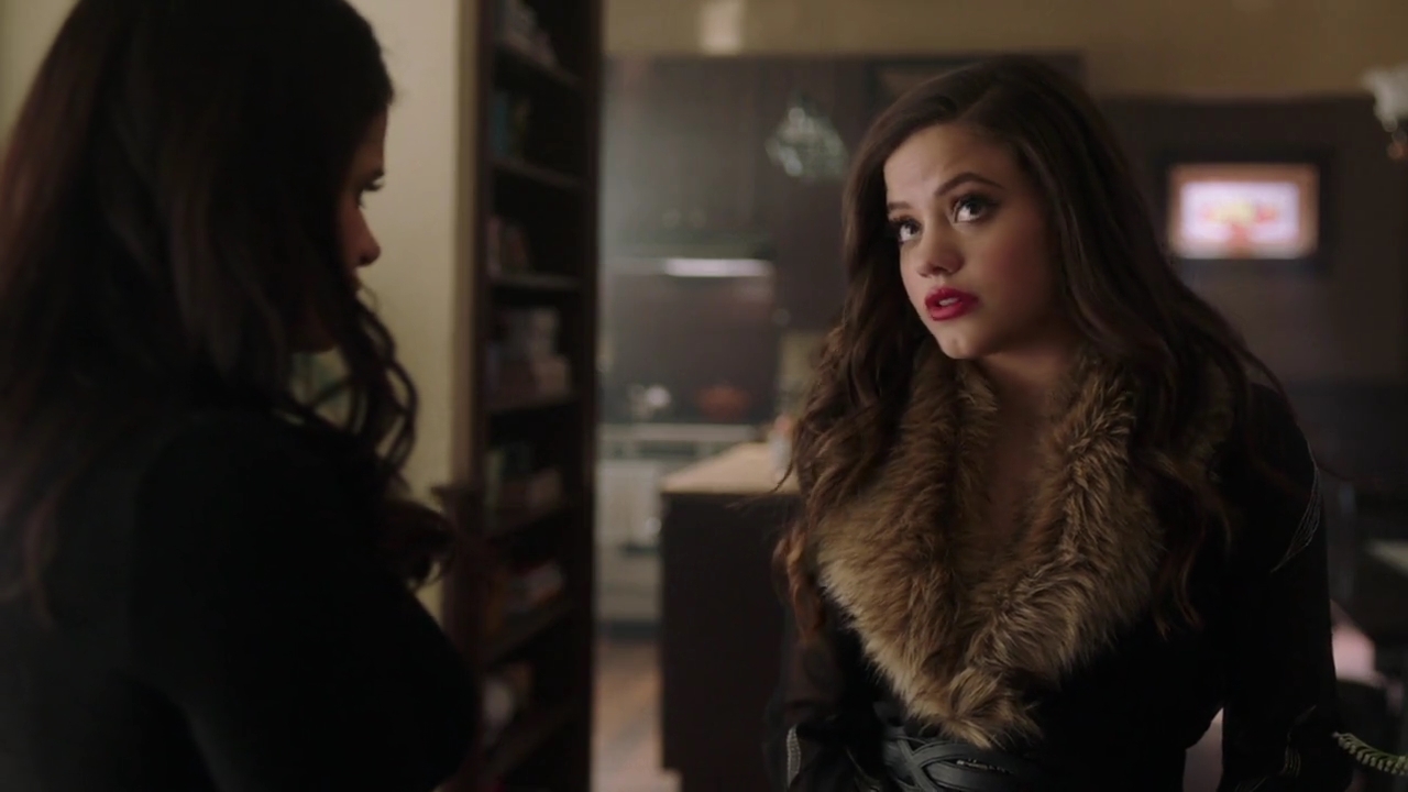 Charmed-Online-dot-nl_Charmed-1x20Ambush01215.jpg Charmed-Online-dot-nl_Charmed-1x20Ambush01215.jpg