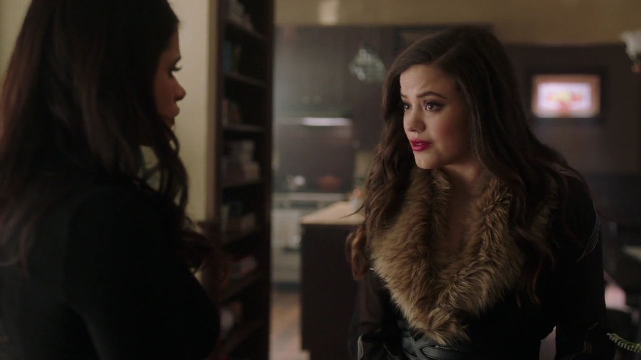 Charmed-Online-dot-nl_Charmed-1x20Ambush01218.jpg