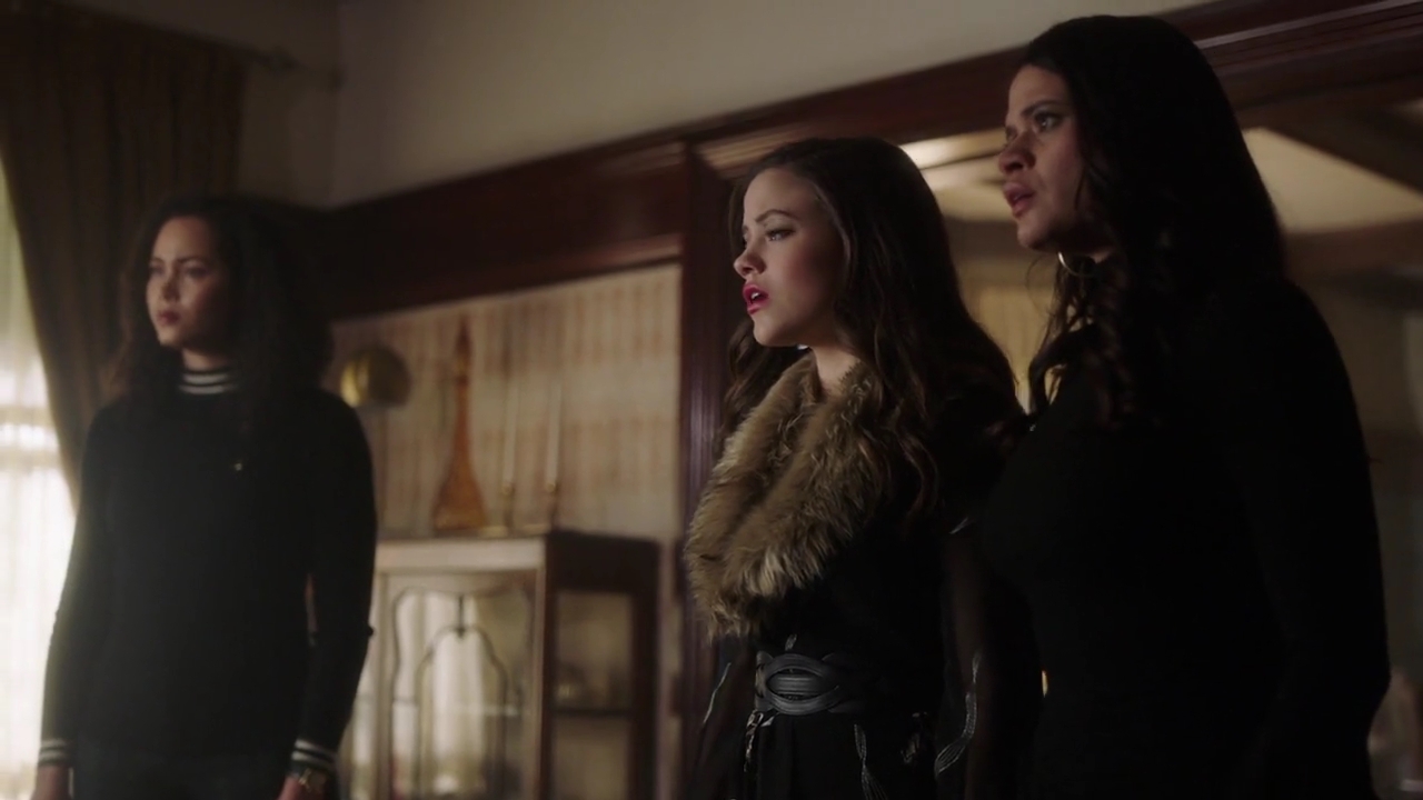 Charmed-Online-dot-nl_Charmed-1x20Ambush01251.jpg Charmed-Online-dot-nl_Charmed-1x20Ambush01251.jpg