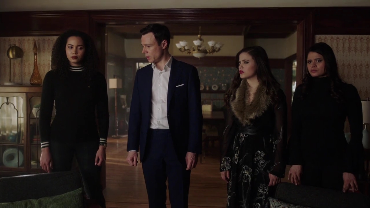 Charmed-Online-dot-nl_Charmed-1x20Ambush01265.jpg Charmed-Online-dot-nl_Charmed-1x20Ambush01265.jpg