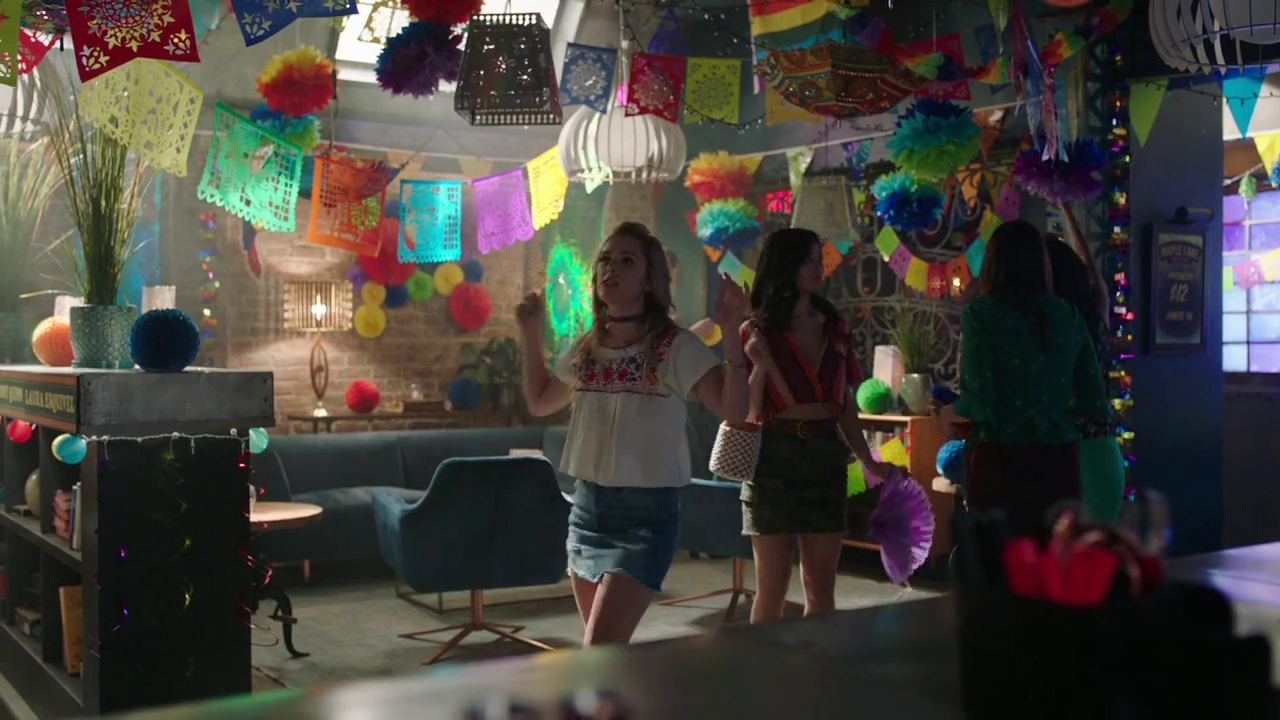 Charmed-Online-dot-nl_Charmed-1x20Ambush01274.jpg Charmed-Online-dot-nl_Charmed-1x20Ambush01274.jpg